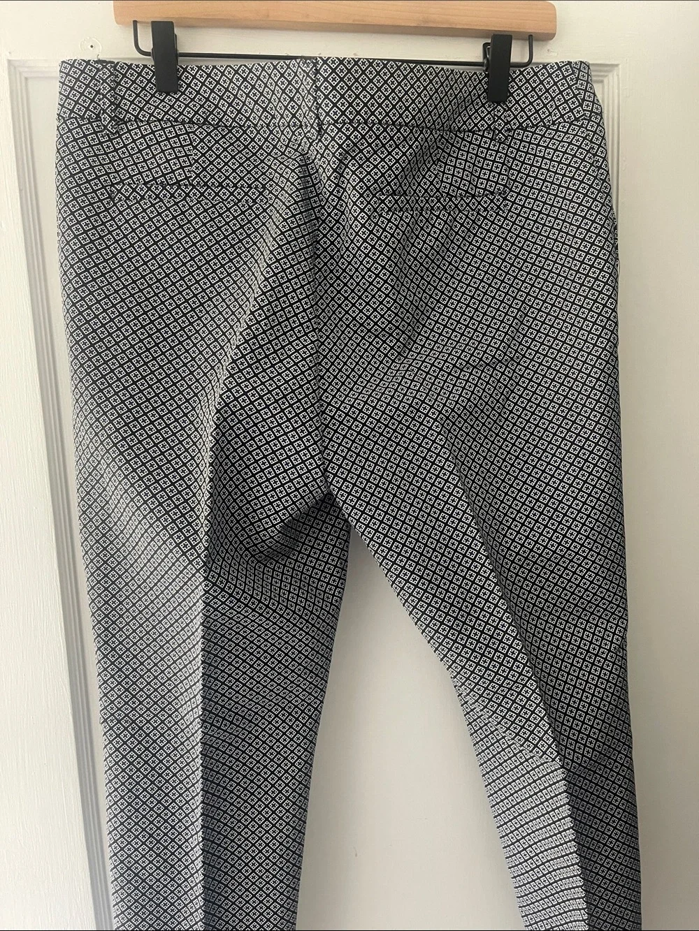 Katherine Barclay slim ankle
